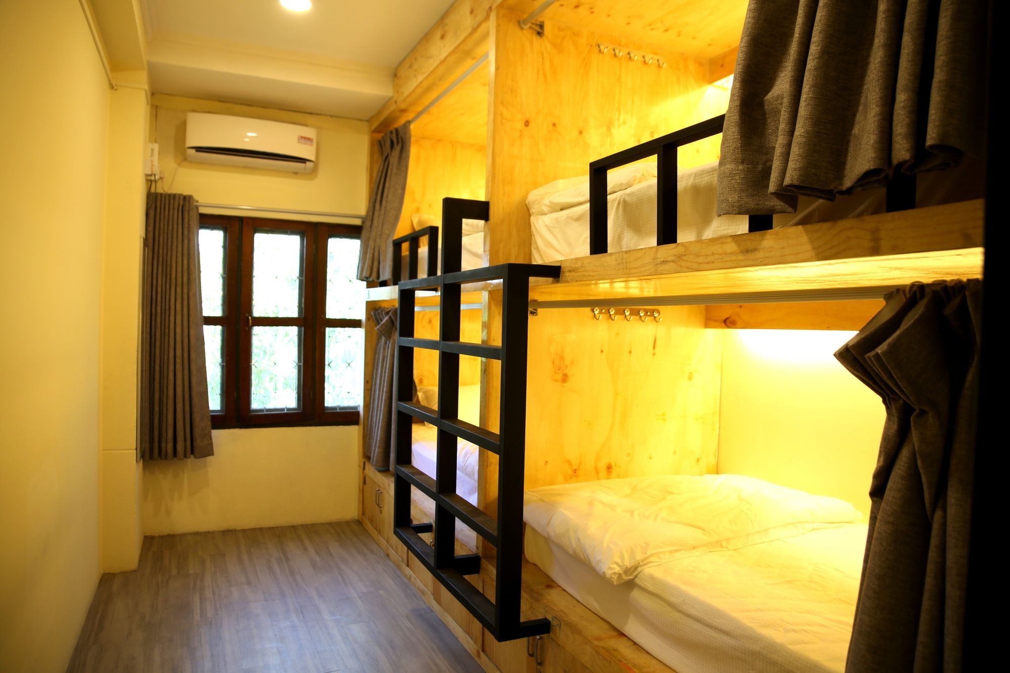Mansion Hostel Mandalay Exterior photo